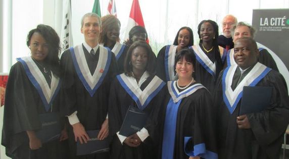 Félicitations aux diplômés du programme de Relations publiques de La Cité à Toronto