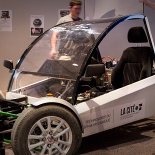 Innovation capitale : Une voiture électrique conçue et fabriquée par des étudiants de La Cité d’Ottawa